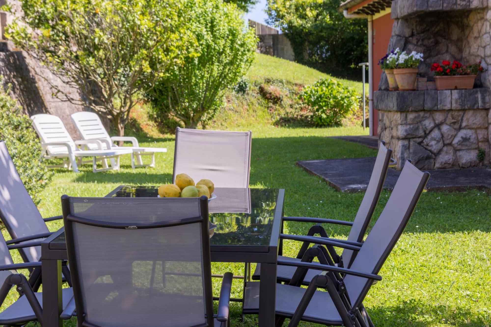 Casa Con Jardin Privado Orena Eksteriør billede