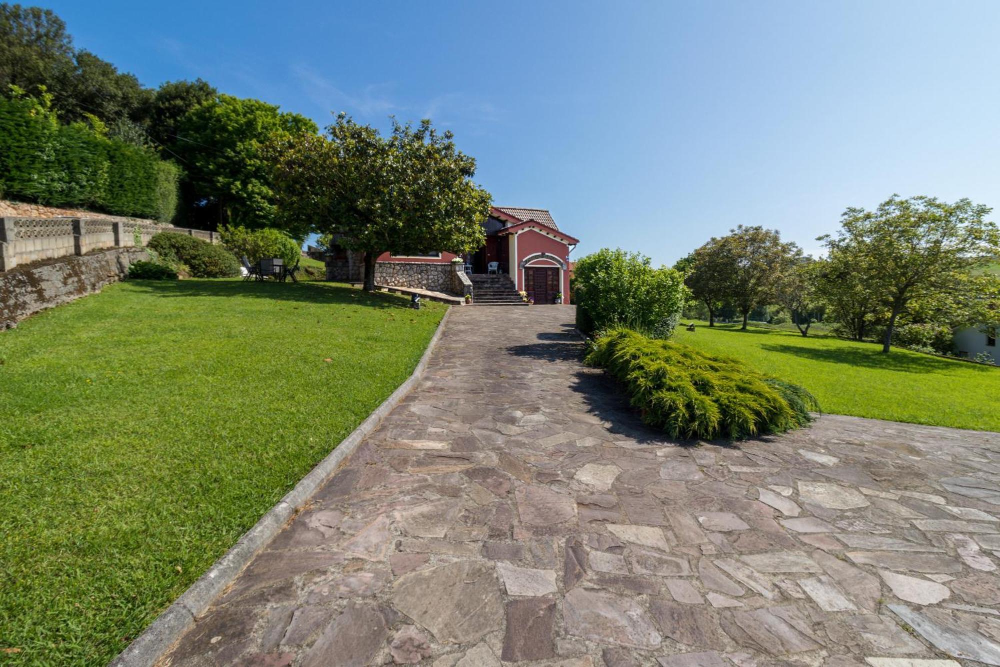 Casa Con Jardin Privado Orena Eksteriør billede